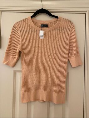 NWT GAP Small Peach Ribbed Short Sleeve Knit Top